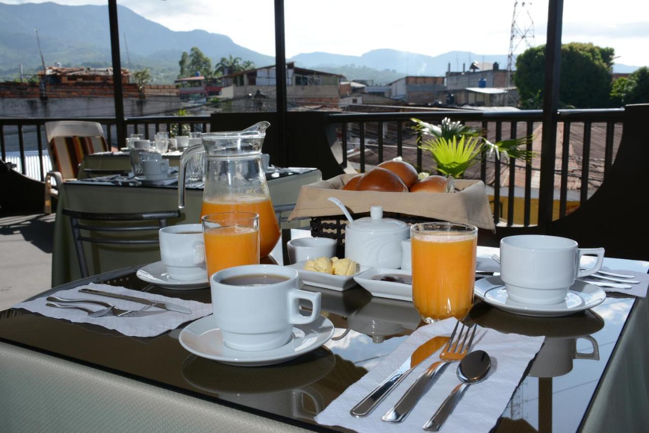 Hostal Casa Blanca Tarapoto Exteriér fotografie